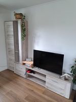Wohnwand mit vitrine/ TV-Möbel zu verkaufen - Gute Zustand
