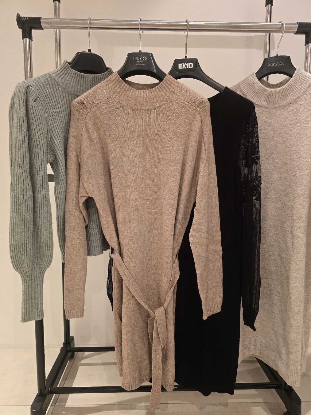 Only Lots de vêtements: Kleiderpaket "Strickkleider" Gr.S Only – D'occasion à Rorschacherberg par Olgamedved 2