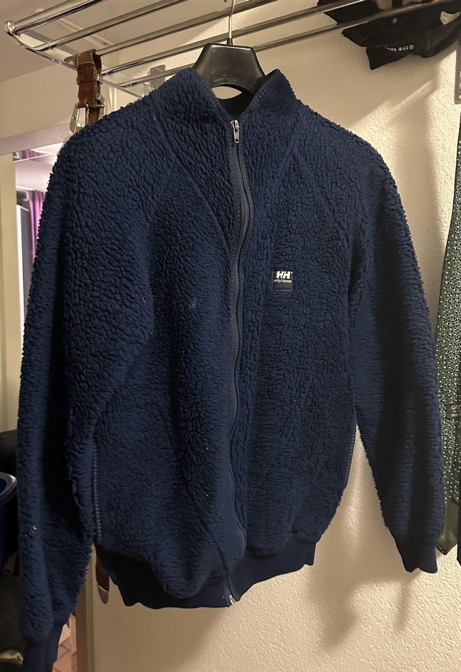 Helly Hansen Jacken: Helly Hansen Jacke dunkelblau – Gebraucht aus Zürich von tedmaster 1