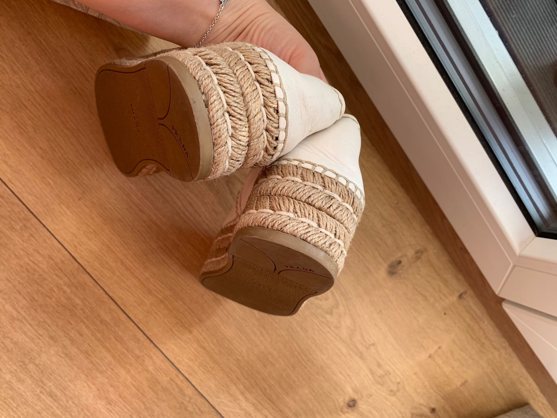 Prada Scarpe da donna: Espadrilles Prada – Usato da Zell LU venduto da AliAli24 7