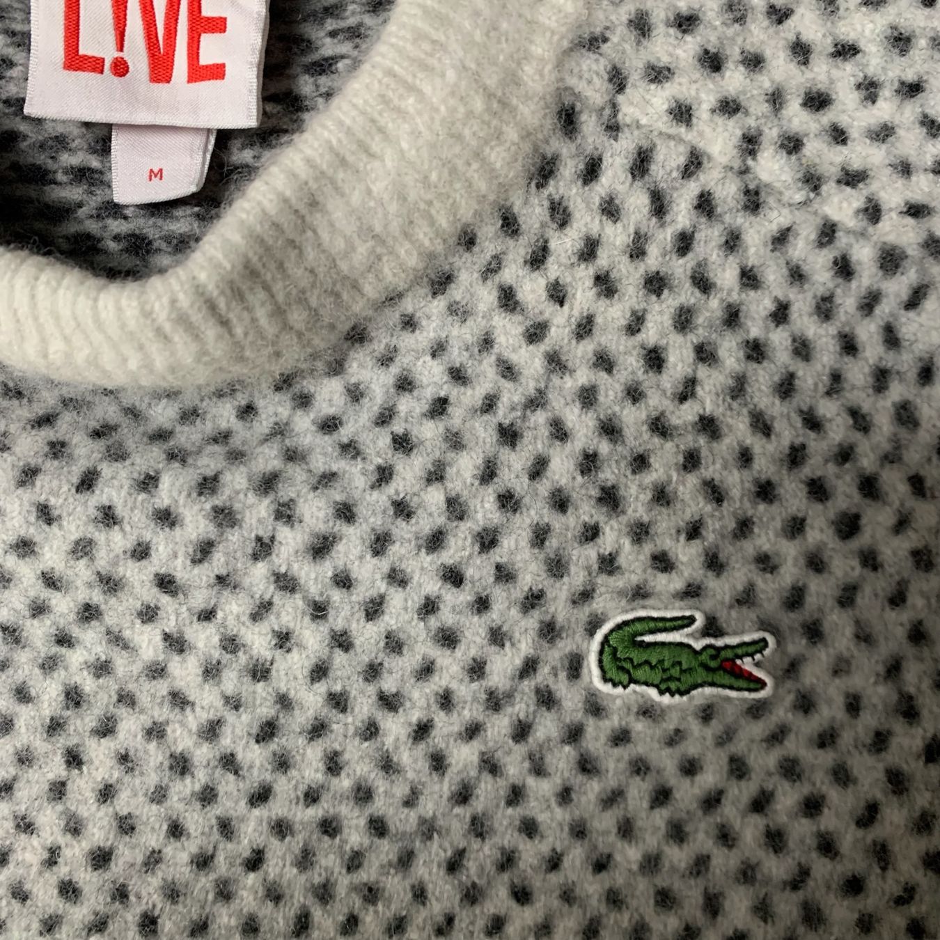 Pulls & Sweat-shirts: Lacoste Kinderpulover Weiss mit Muster – D'occasion à St. Gallen par ale_7yby 2