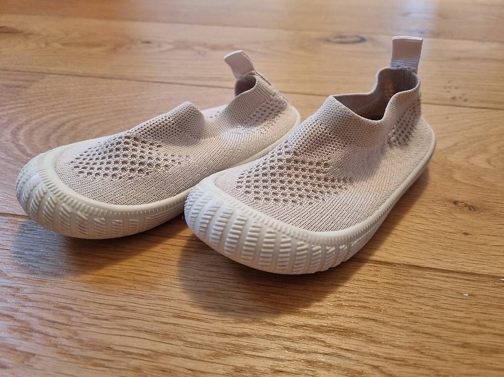 Scarpe per ragazzi: Badeschuhe Lässig - Gr. 24 – Usato da Rheinau venduto da schalseb