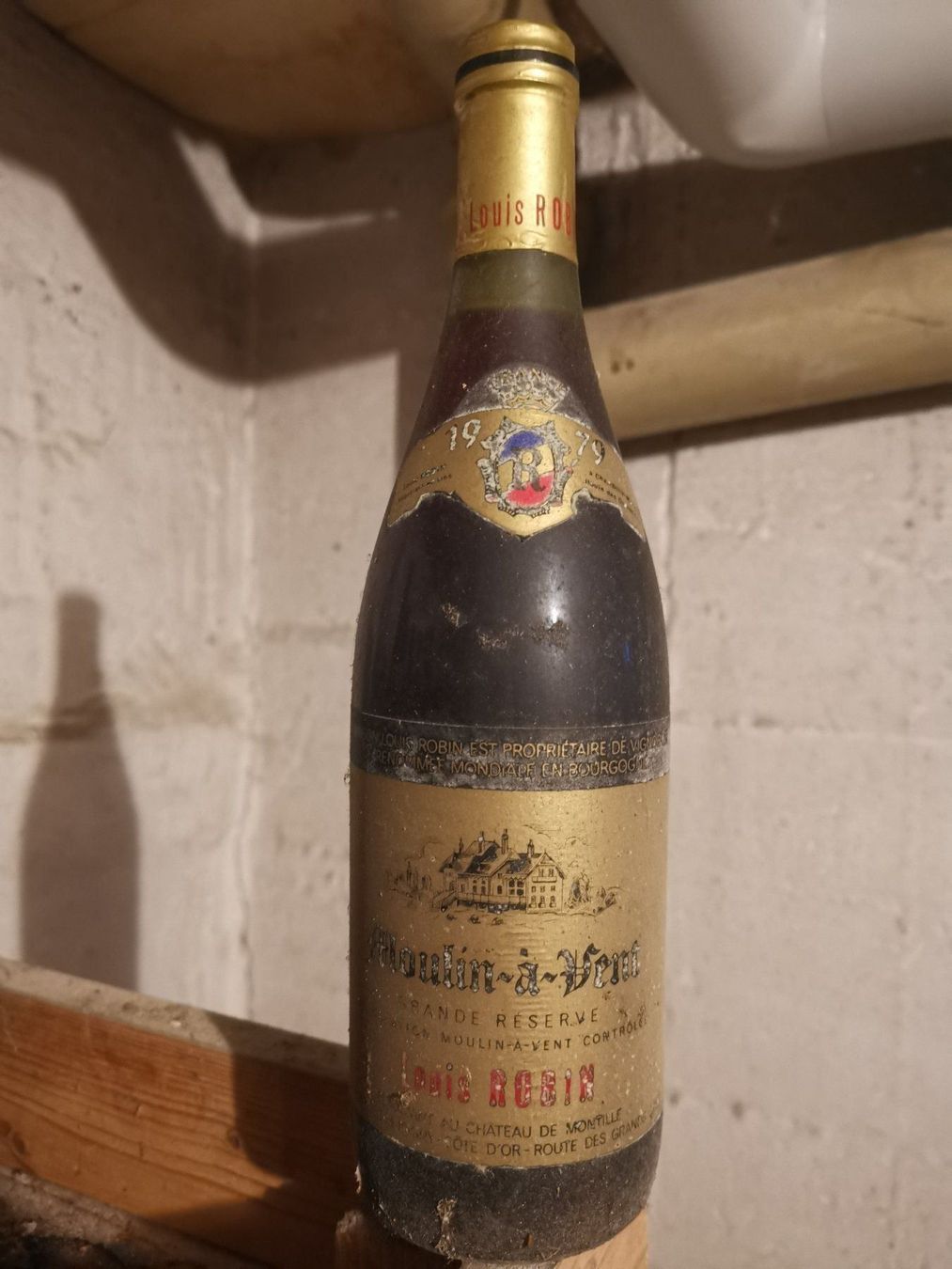 Vino: Moulin a Vent 1979 Louis Robin – Nuovo (secondo la descrizione) da Winterthur venduto da Benz420