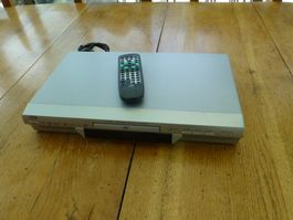 DVD Player JVC XV-S302 mit Fernbedienung und Netzkabel