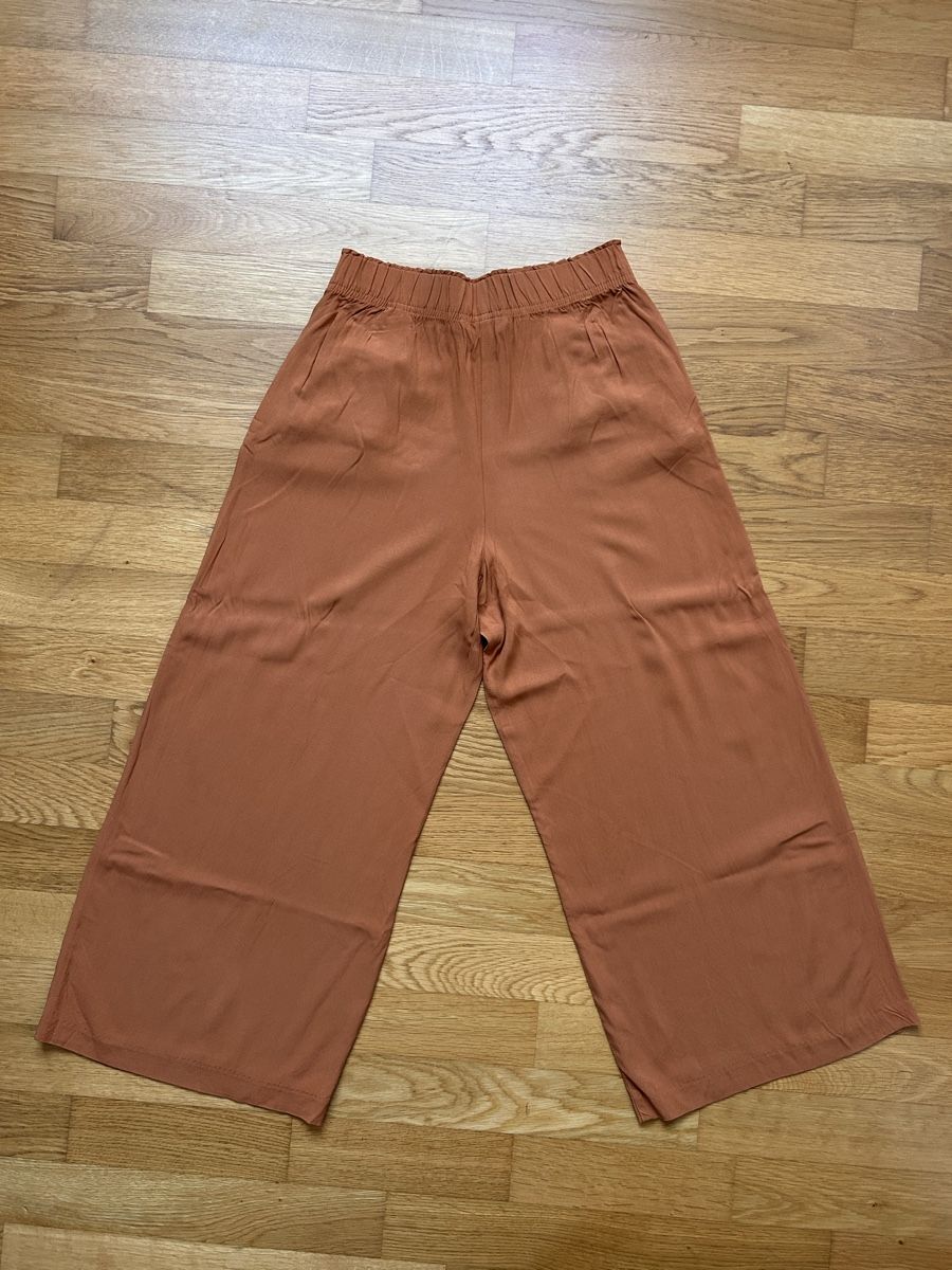 H&M Pantaloni: H&M Culottes, Gr. S, Top Zustand! – Usato da Mels venduto da jas_7bjl