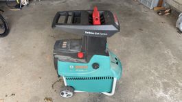 Bosch Gartenhäcksler AXT 23 TC gebraucht mit Fangkorb