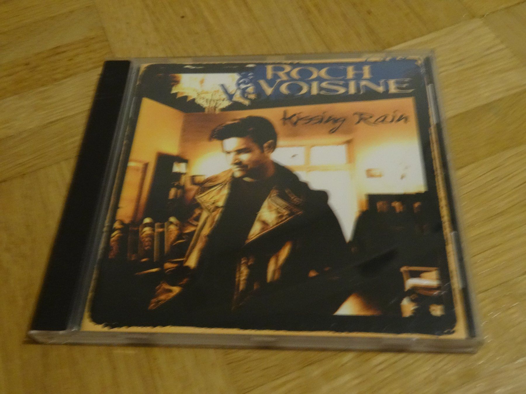 CD: Roch Voisine - Kissing Rain CD – Usato da Olten venduto da Disc-Ausverkauf