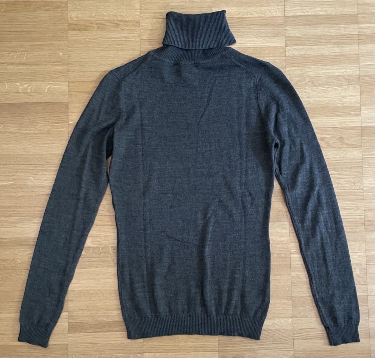 Mango Pulls & Sweat-shirts: Mango Rollkragenpullover – D'occasion à Zug par Ksilo 1