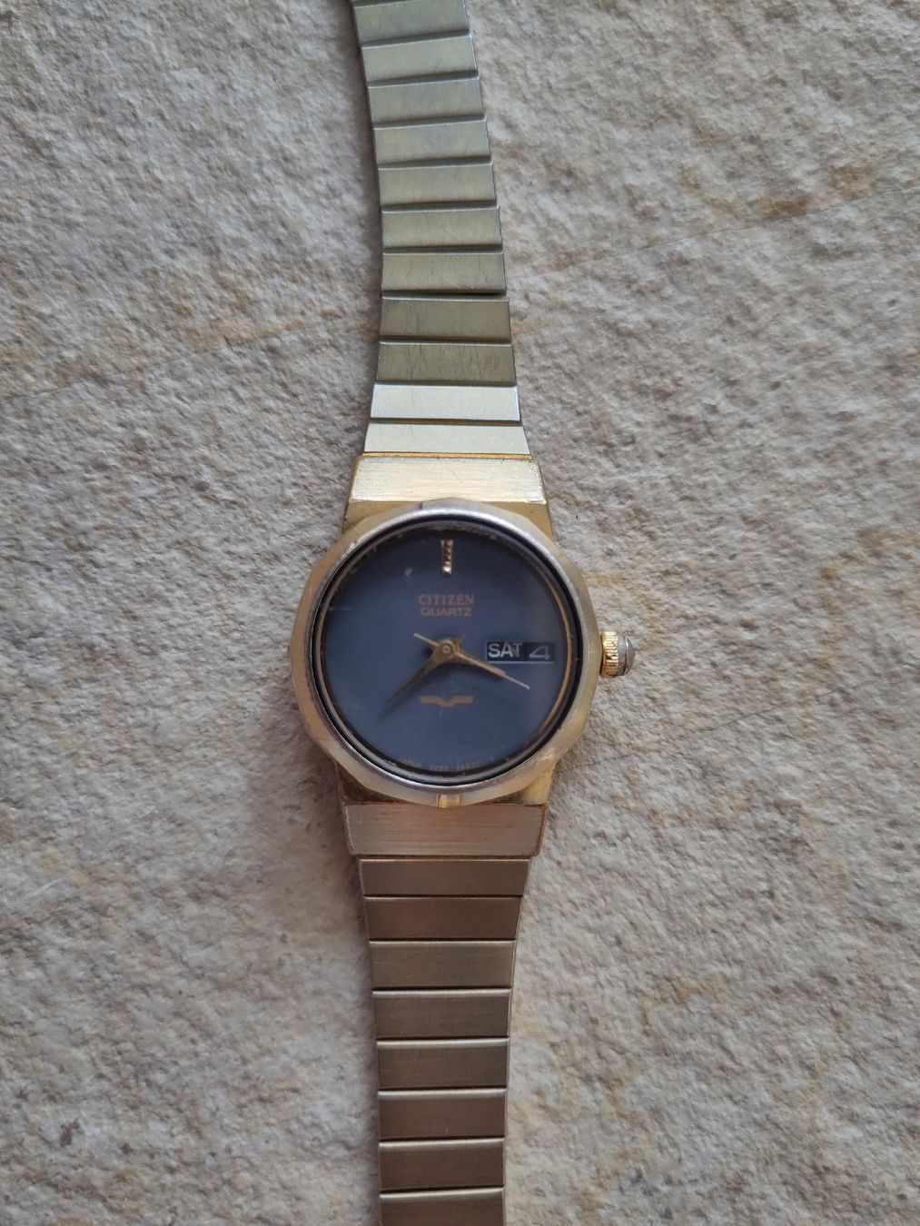 Citizen Uhren: Citizen Quartz Armbanduhr – Defekt aus Riedholz von mic_pq2p