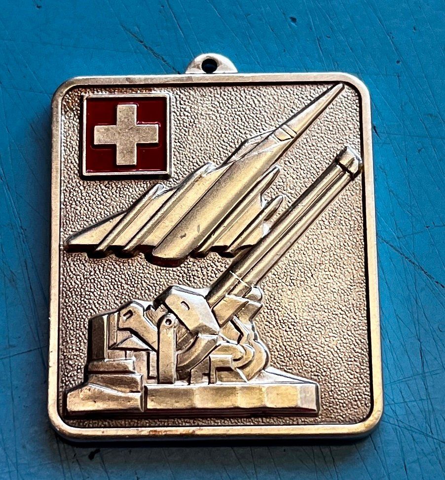 Schweizer Armee Plaketten & Abzeichen: Abzeichen Flieger-& Fliegerabwehrtruppen Schweiz – Gebraucht aus Obernau von Wgnom