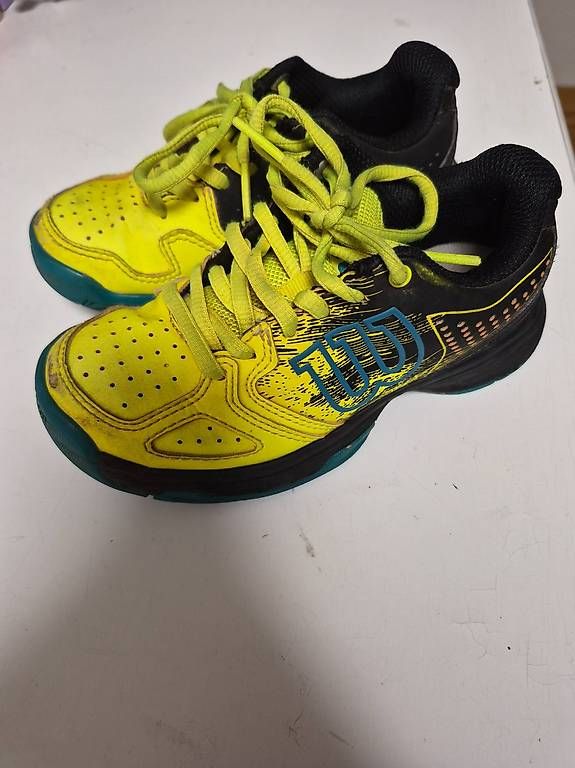 Scarpe per ragazzi: Jungs Tennisschuhe 28 2/3 – Usato da Otelfingen venduto da Adnil02 1