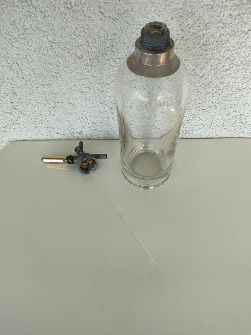 Bottiglie: Wunderschöne und dekorative Siphonflasche aus Glas – Usato da Dietikon venduto da Tucumano1981 2
