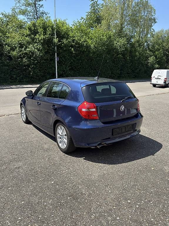 BMW Automobili: BMW 120i E87 Tiefseeblau Metallic – Usato da Buchs ZH venduto da Riccardo_ZH 3