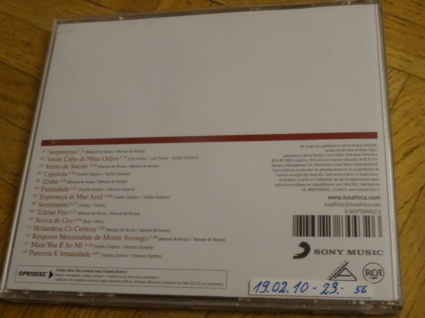 CD: Cesaria Evora - nha sentimento CD – Usato da Olten venduto da Disc-Ausverkauf 1