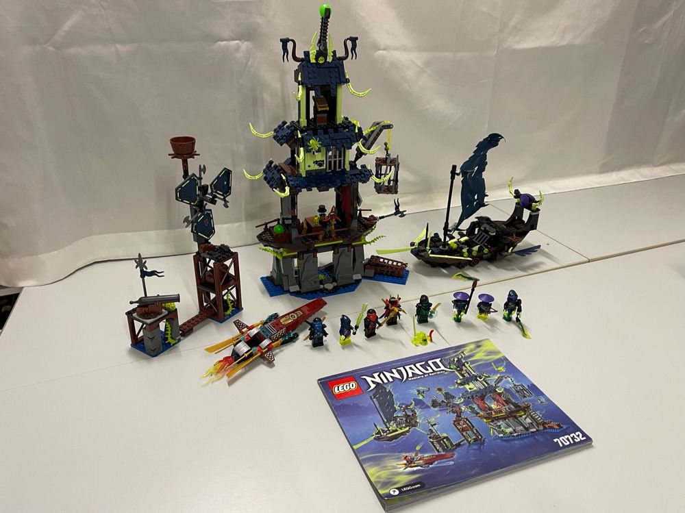 LEGO 70732 Ninjago Die Stadt Stiix City (Gebraucht) in Burgdorf für CHF ...