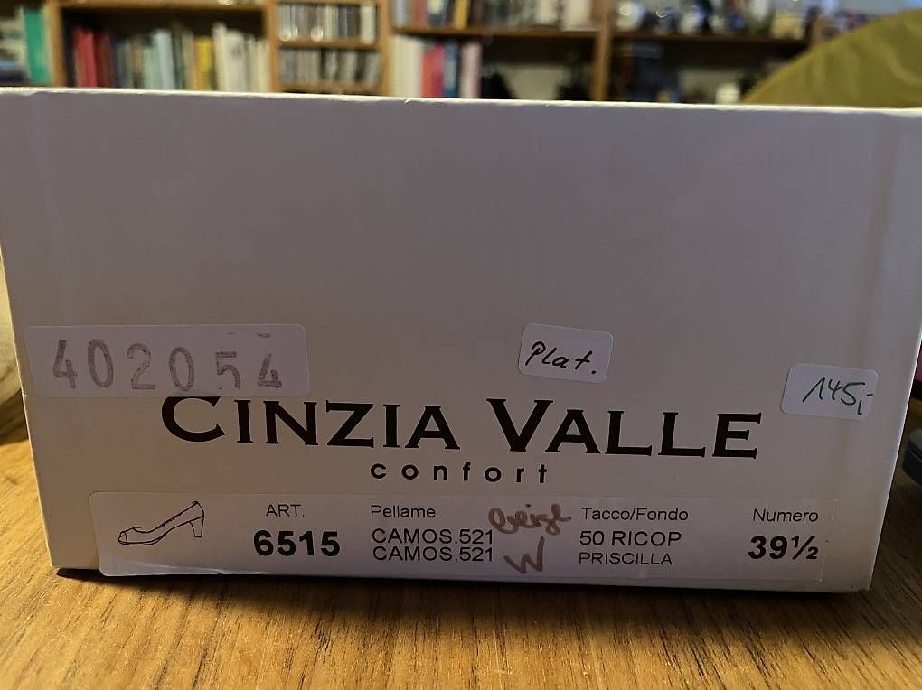 Scarpe da donna: Peeptoes "Cinzia Valle" beige Gr.39.5 – Usato da Winterthur venduto da merino2 4