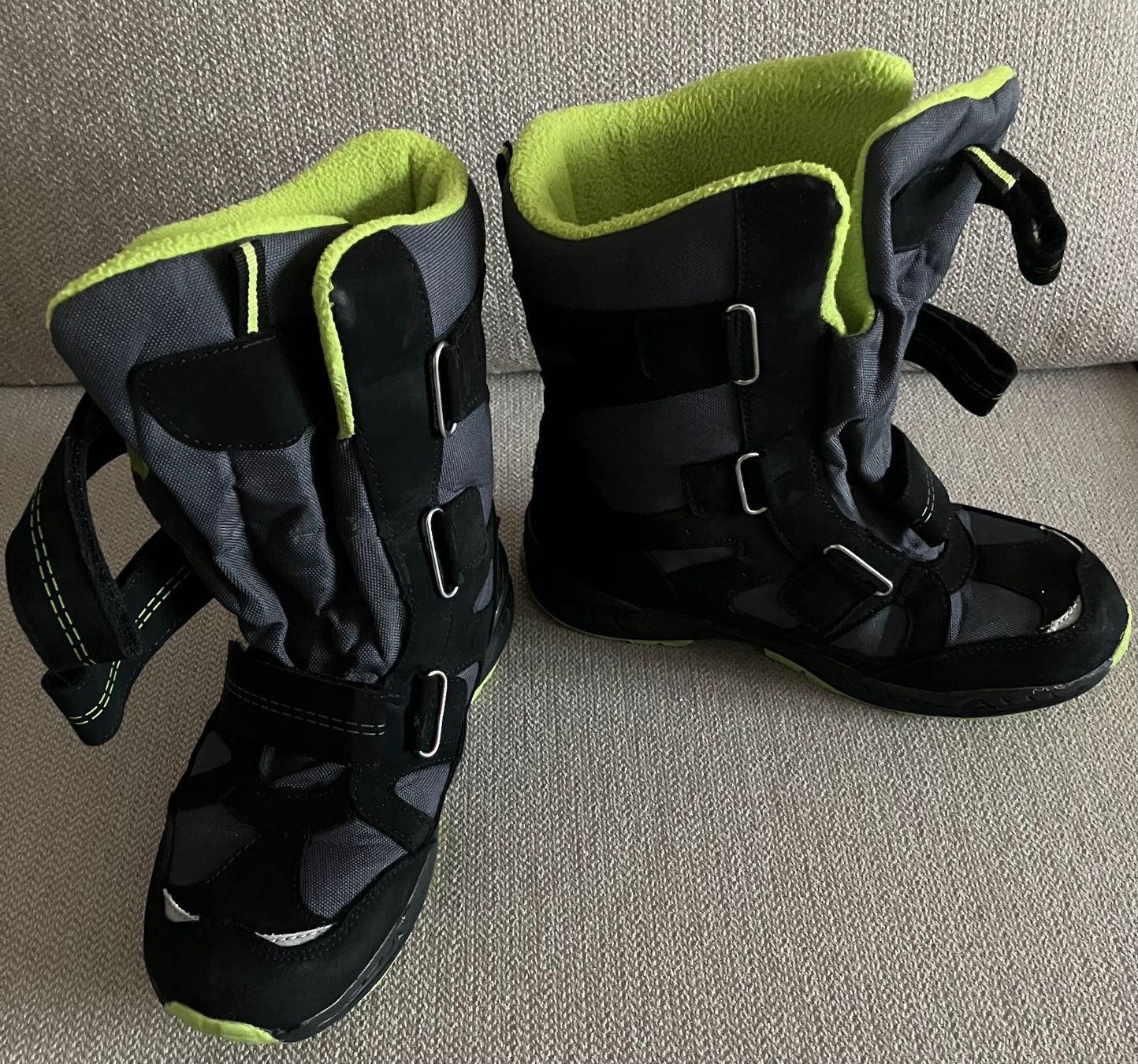 Scarpe per ragazzi: Bottes hiver garçon - 36 – Usato da Dübendorf venduto da helenedebrade