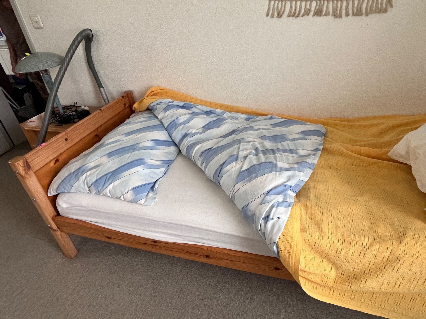 Lits: Komplettes Bett – D'occasion à Immensee par Shagay