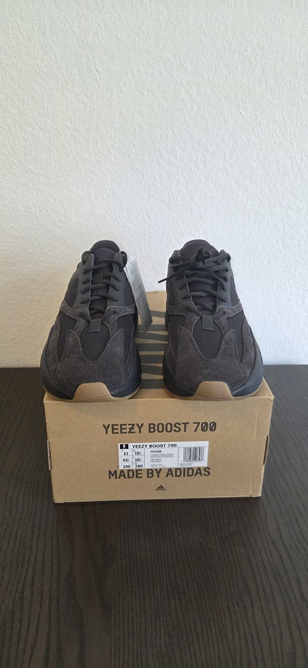 Adidas Scarpe da uomo: Adidas Yeezy Boost 700 – Nuovo e nell'imballaggio originale da Basel venduto da Localheatmarket 1