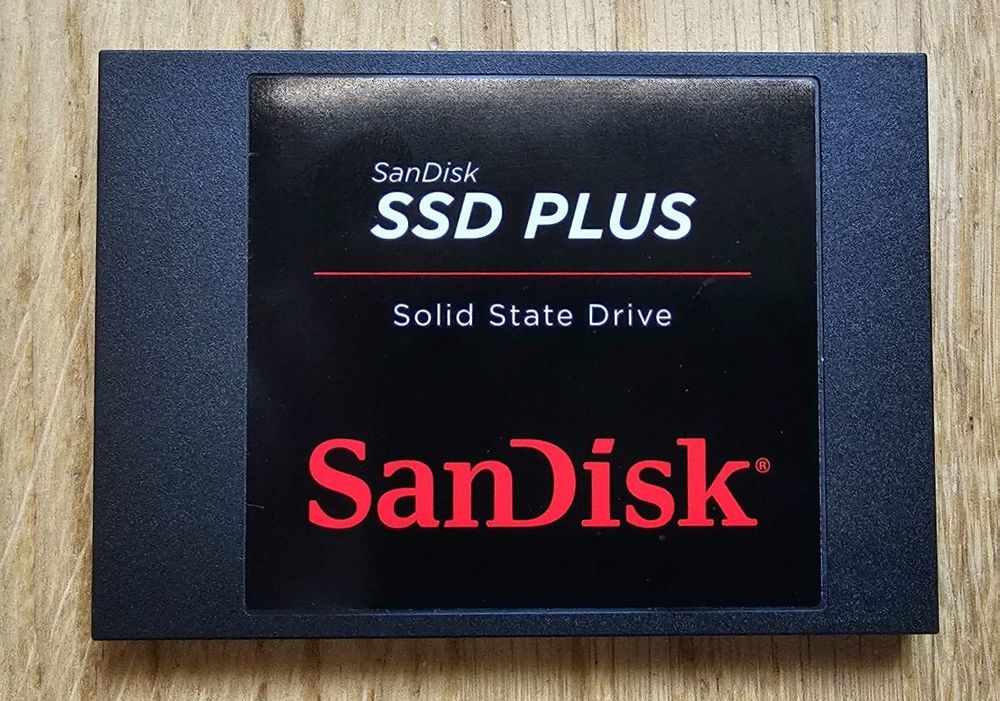 SanDisk Sata SSD Plus 1000GB neuwertig mit Garantie bis 2025 Kaufen