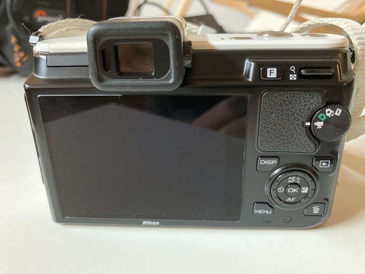 Nikon Kamera: Nikon 1 V1 Kamera – Gebraucht aus Biembach von Aurora._ 4