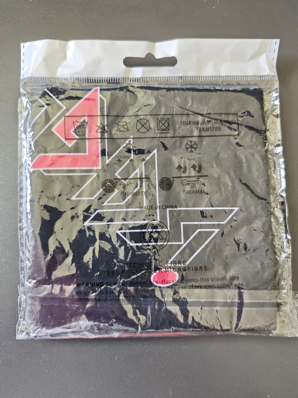 Gesichts- und Gehörschutz: Ischgl Multifunktionstuch / Schlauchschal (Buff) – Neu und originalverpackt aus Bern von muelllu