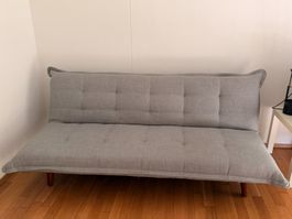 Multifunktionales Wohnzimmersofa mit Bettfunktion