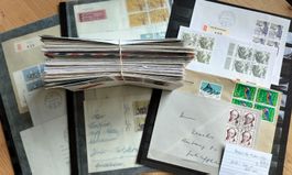 R1630  /  Blocs de 4 sur + de 100 lettres