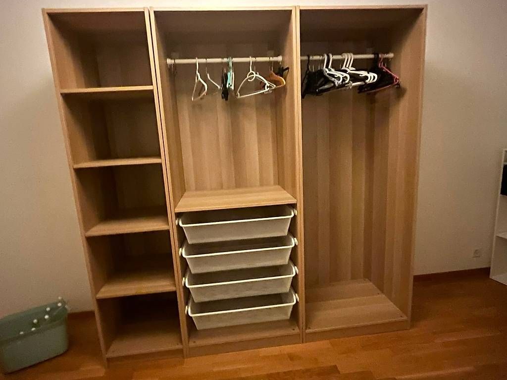 Ikea Armadi: Armoire – Usato da Genève venduto da aelle_r17e