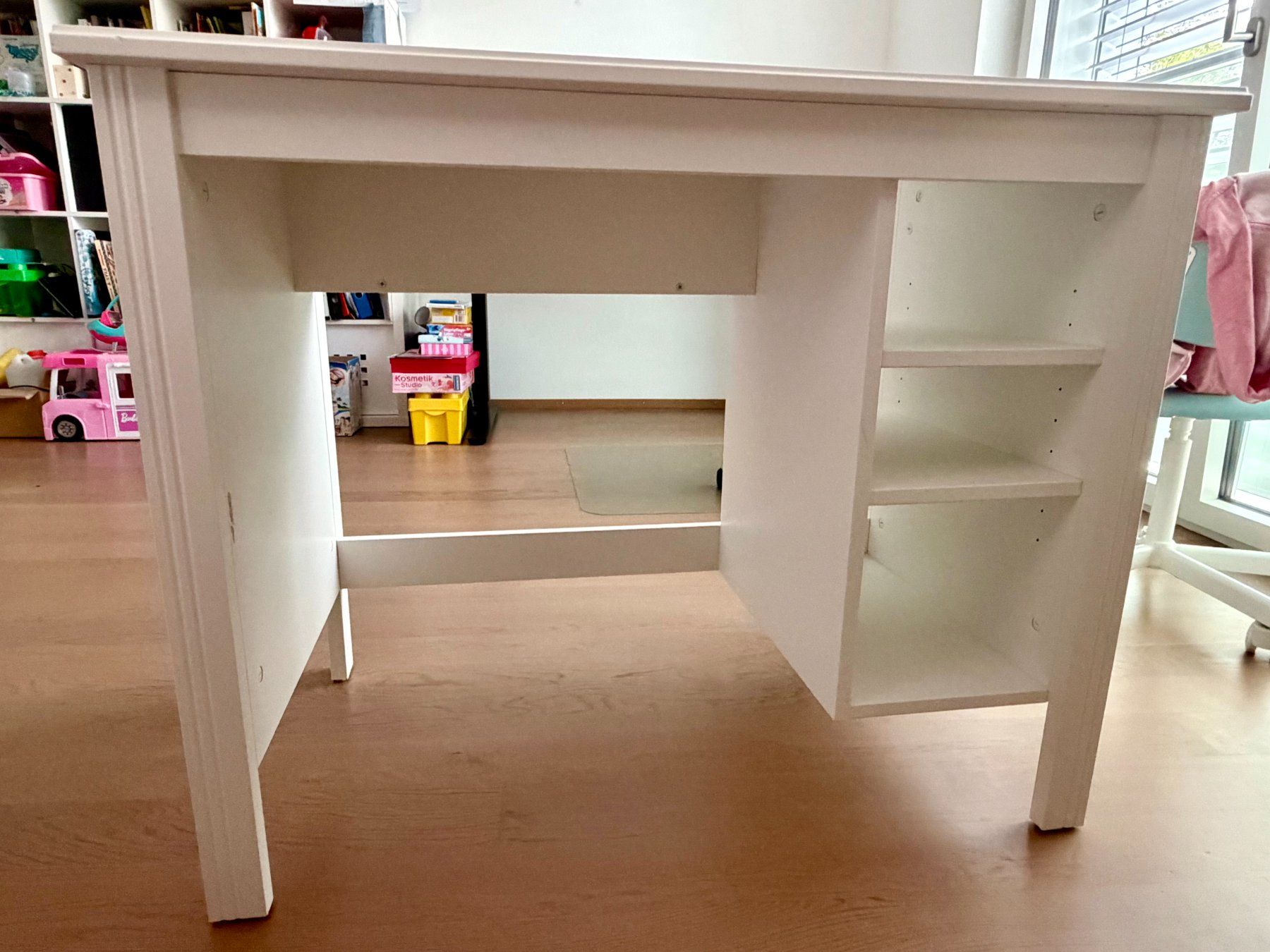Schreibtische: Schreibtisch IKEA BRUSALI weiss – Gebraucht aus Luzern von GGalin