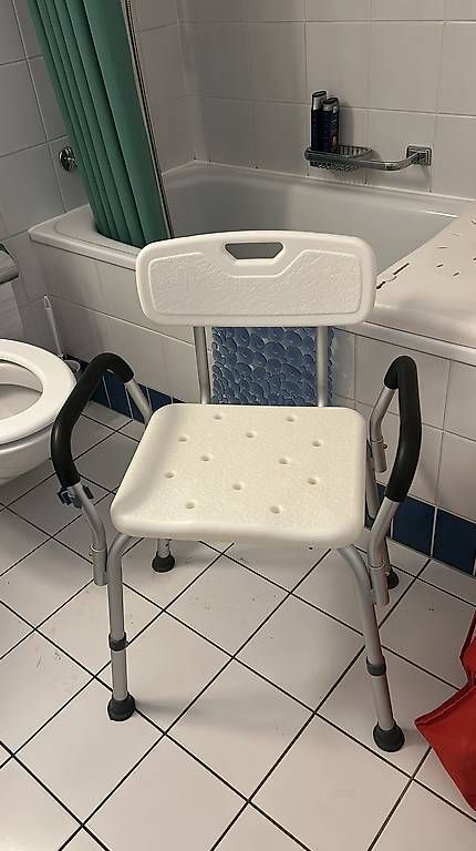 Stühle: Chaise et plateau – Gebraucht aus Yverdon-les-Bains von DJ_lapatate 1