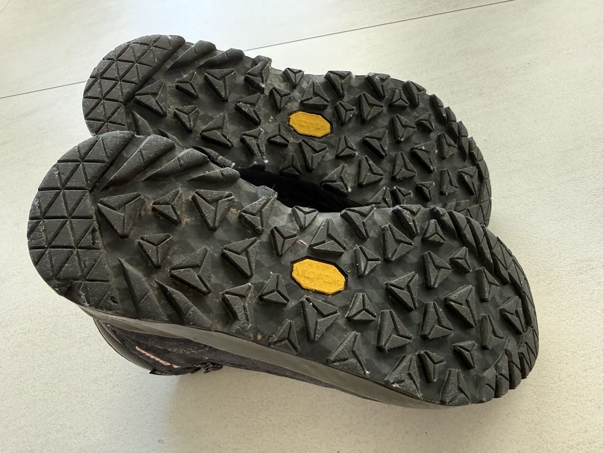 Lowa Scarpe da donna: Wanderschuhe LOWA Gore-Tex Grösse 39 dunkelblau – Usato da Oberdorf NW venduto da Yomo1 4