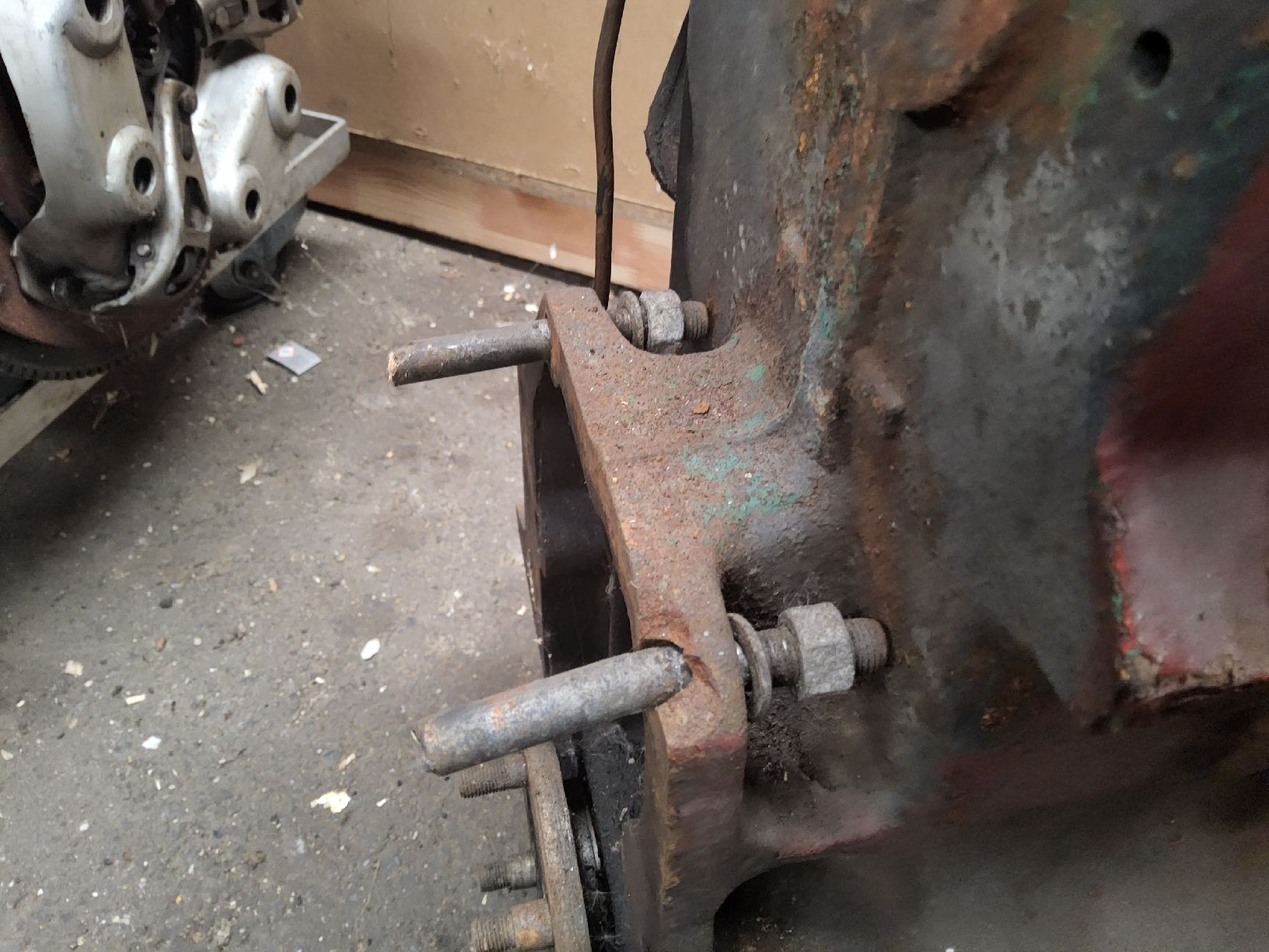 Jeep Motoren: Willys Jeep / Motor – Defekt aus Schüpfen von ber_j6b6 6