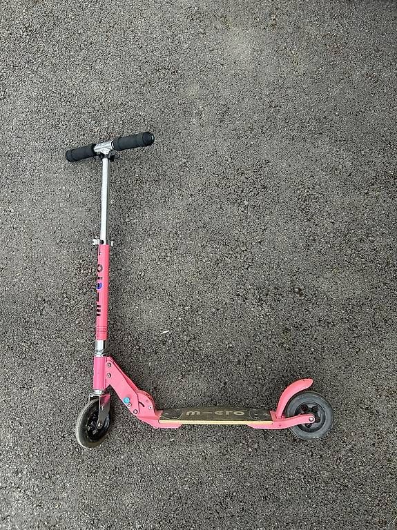 Kickboard: Trottinette micro pliable  – D'occasion à La Chaux-de-Fonds par pinochio01