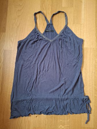 Top Vero Moda bleu taille M bon état.