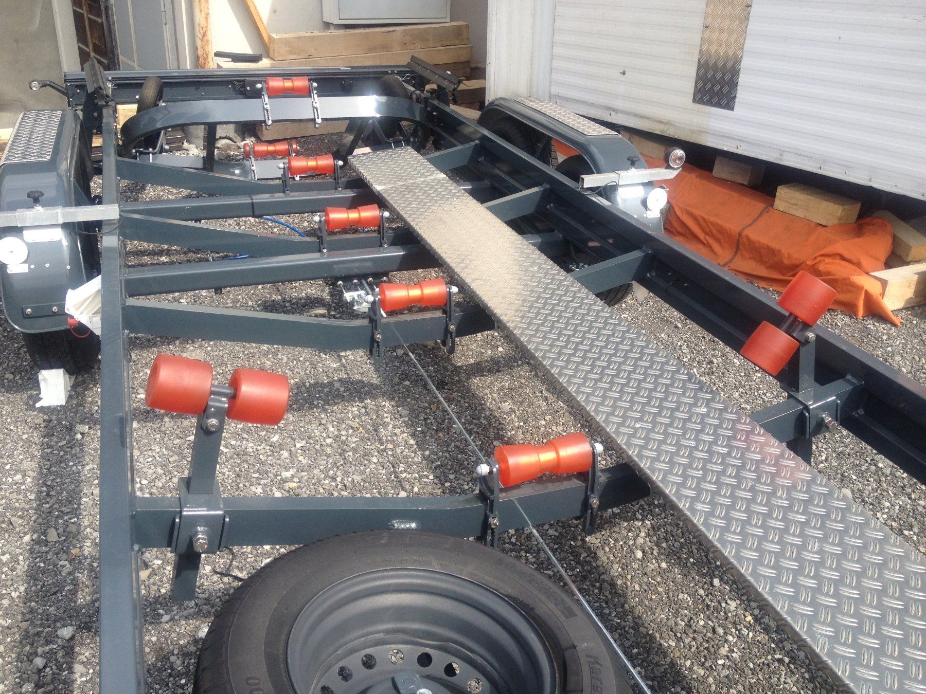 Harbeck Rimorchi: Carrello stradale portabarca – Usato da Rovio venduto da fra_yq7r 1