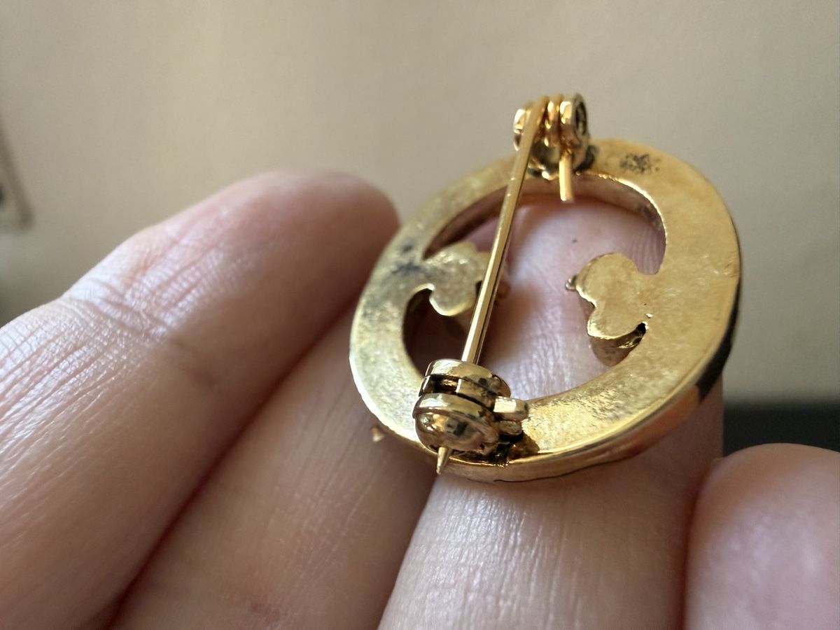 Broches & Aiguilles: Vintage-Brosche mit Initiale O goldfarben mit Strass. – D'occasion à Lamone par LaCantinaMagica 2