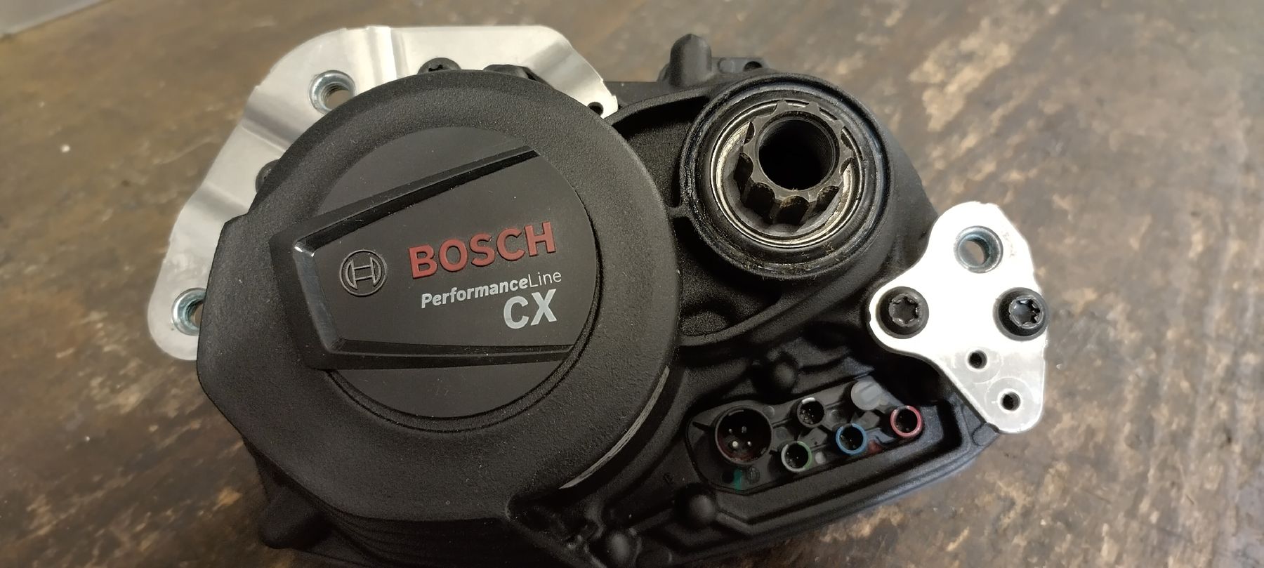 Bosch Motori: Bosch Performance Line CX BDU3741 | Mittelmotor – Usato da Hombrechtikon venduto da TheRock 3