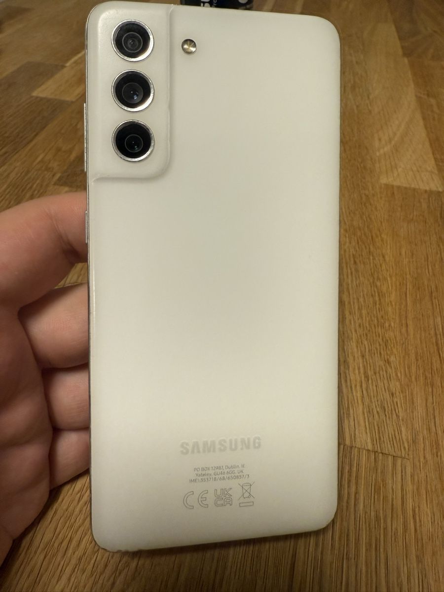 Samsung Handys / Smartphones: Samsung Galaxy S21FE 5 G – Gebraucht aus Hägendorf von yil_69xx 7