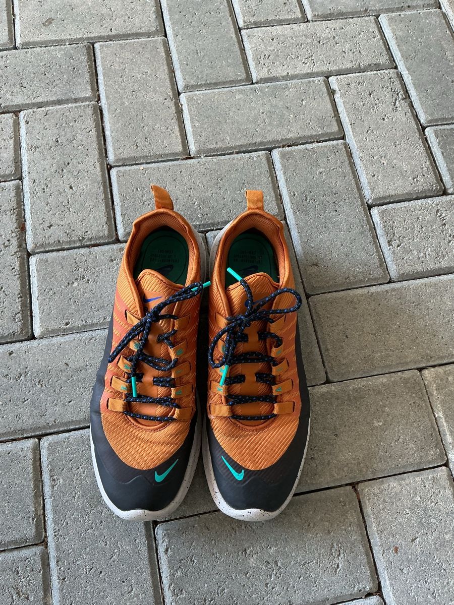 Nike Chaussures hommes: Coole Nike Sneakers – D'occasion à Oberrohrdorf par zucker2 1