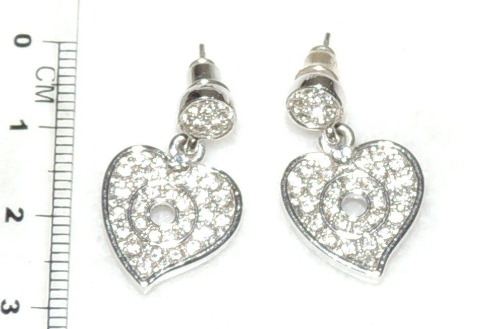 Orecchini pendenti & Orecchini a lobo: HERZIGE OHRSTECKER VERSILBERT "HEARTS" MOISSANITE NEU – Nuovo (secondo la descrizione) da Au ZH venduto da FashionConsultant 2