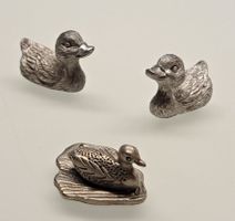 4 herzige Enten aus Zinn