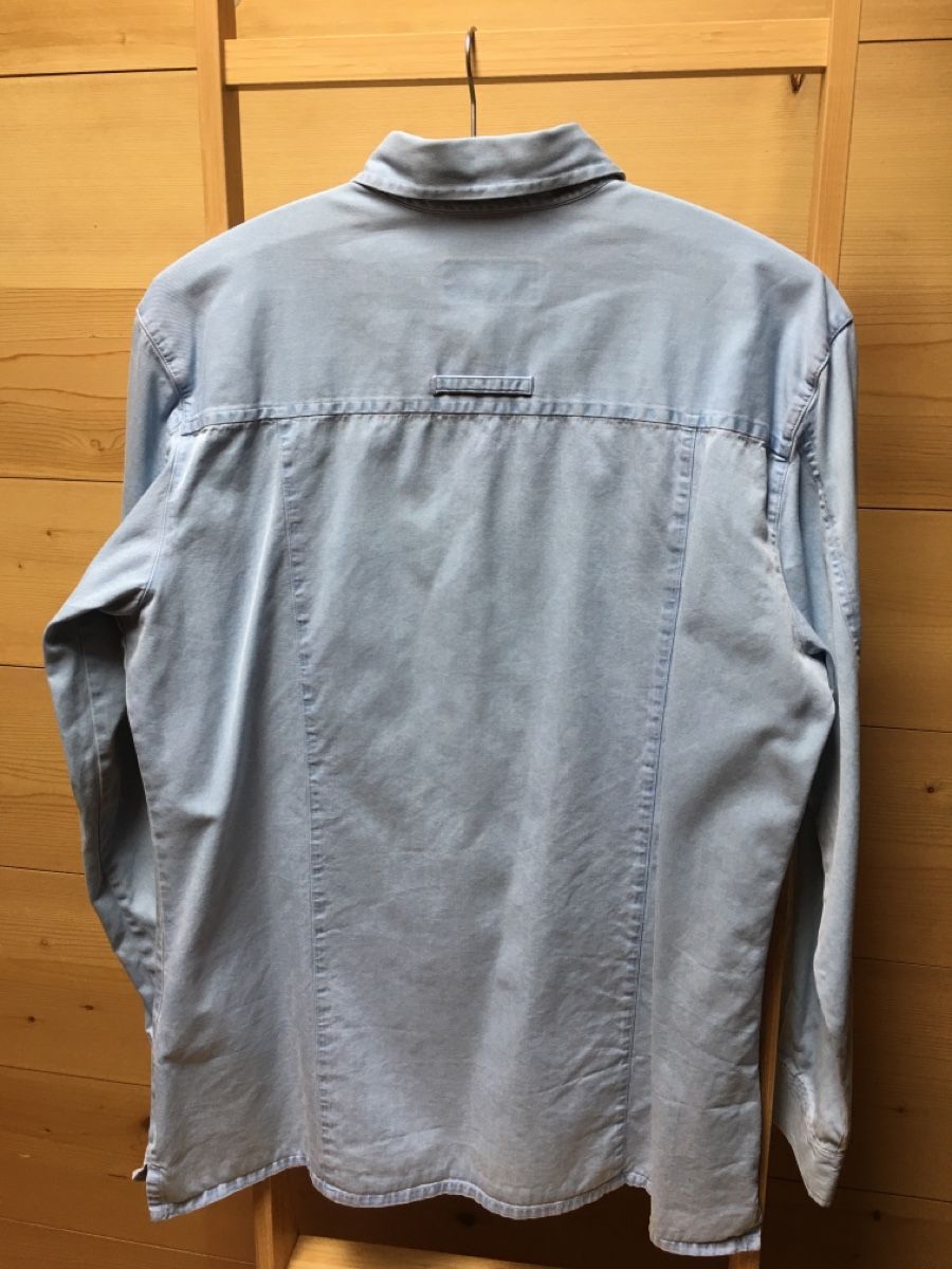 Camicette: Aigner Jeansbluse Grösse 40 – Usato da Lauenen b. Gstaad venduto da Li-A8gut 2