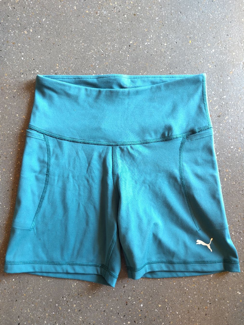 Puma Hosen: Sport Short - PUMA – Gebraucht aus Zürich von aurelie.99