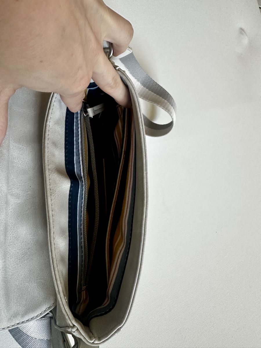 Taschen für Damen: Street One Tasche - Hellgrau – Gebraucht aus Rorschach von car_wbc5 4