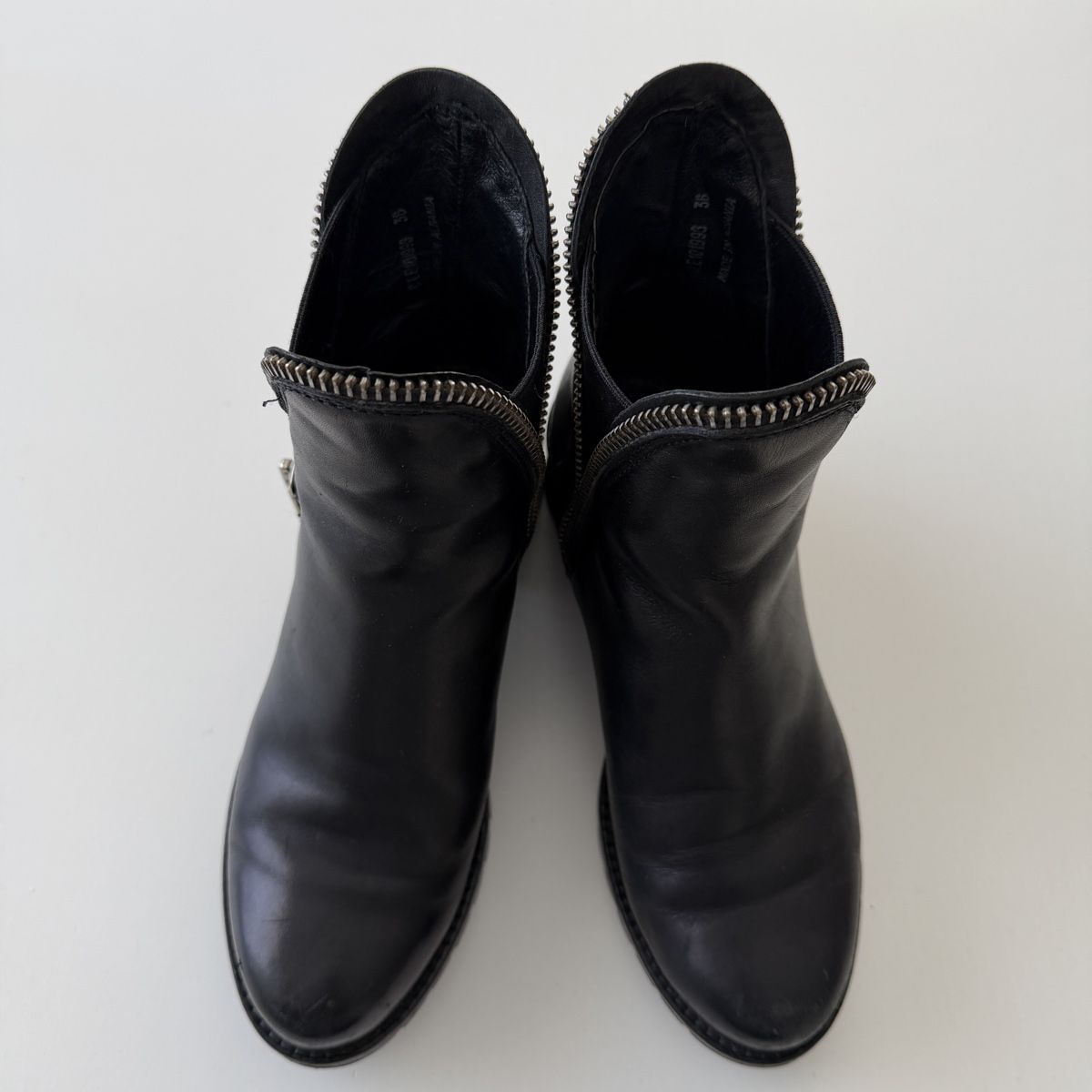 Scarpe da donna: CULT Black Leather Boots – Usato da Emmen venduto da Colette-Juliette 2