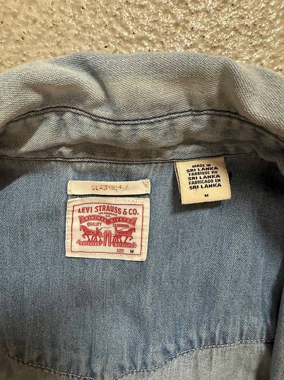 Camicie: Levi's Hemd Gr. M – Usato da Luzern venduto da el_duende 1