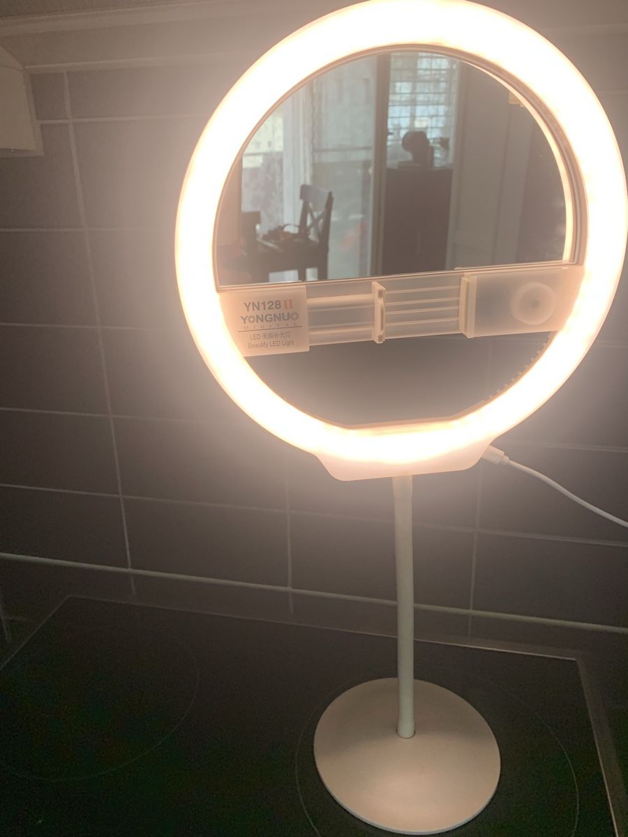 Tavoli da trucco: Schminkspiegel mit LED – Usato da Emmen venduto da Bgucci_girl 2