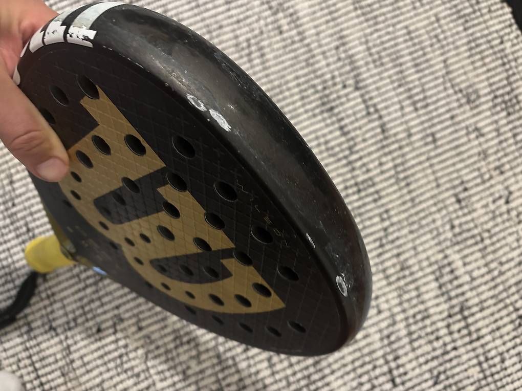 Raquettes: Wilson Defy Pro padel Schleger – D'occasion à Basel par ant_pss2 2