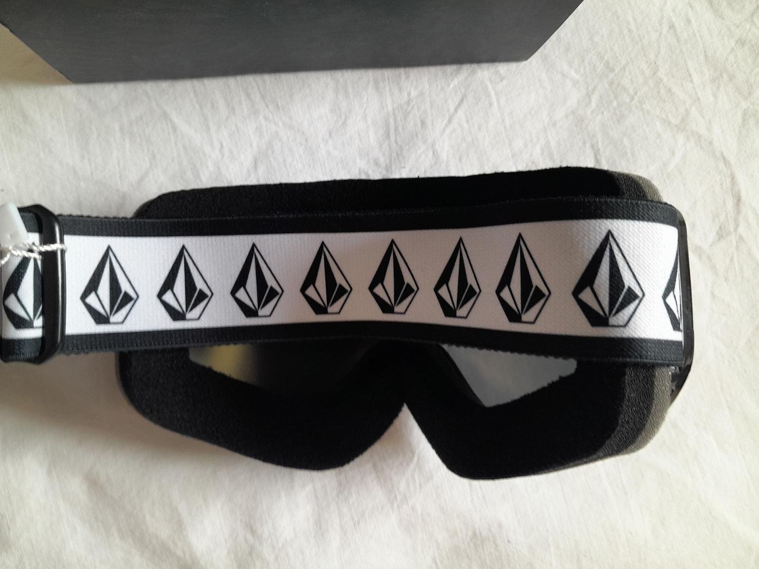 Occhiali & Lenti: Volcom Footprints Skibrille Snowboardbrille Googles – Nuovo e nell'imballaggio originale da Davos Dorf venduto da sunbase 1